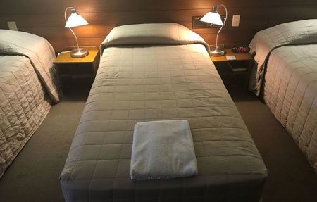 Small refit accomodation 0021